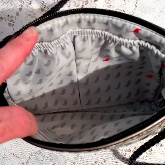 Sakroots Artist Circle Campus Mini Crossbody Convertible Canvas Bag Black/White - Picture 9 of 16